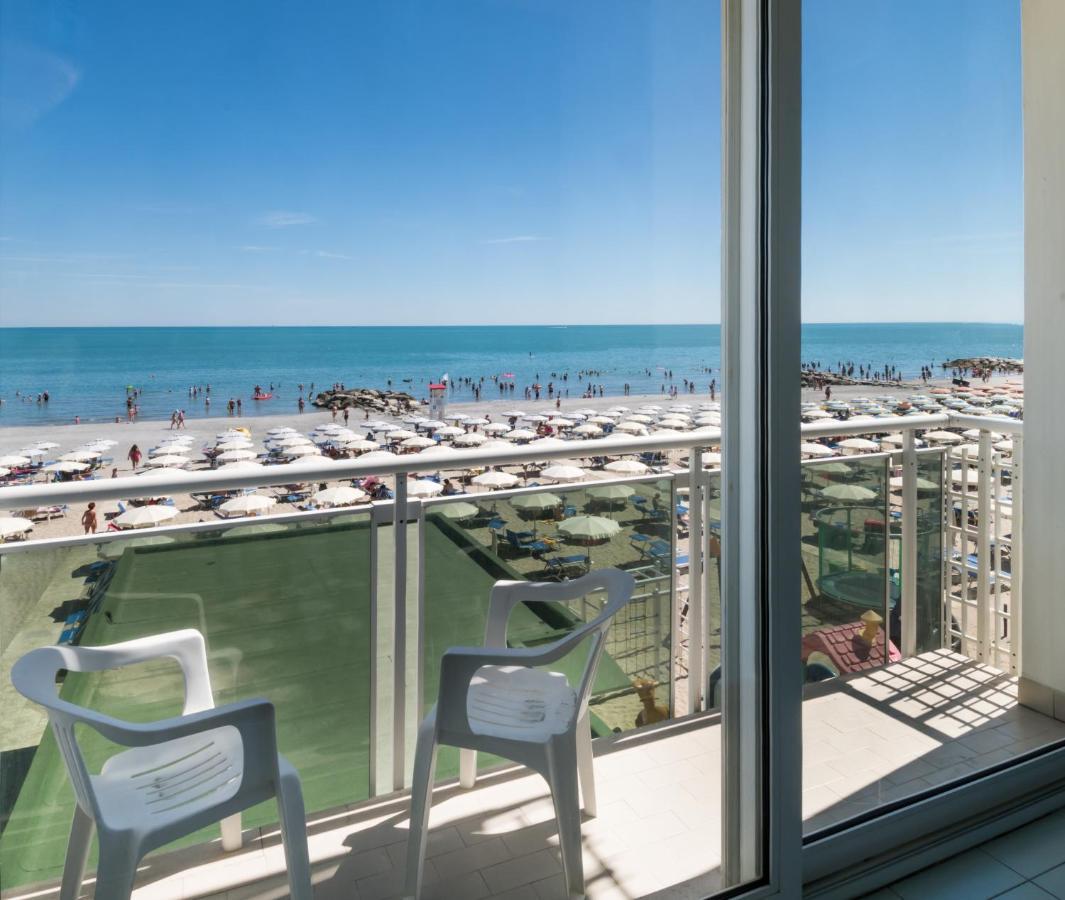 Hotel International Misano Adriatico Esterno foto